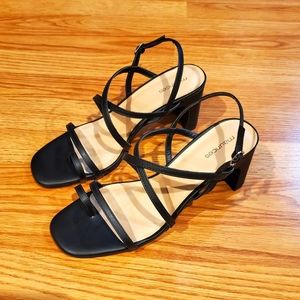 NWOT Maurices Black Heels